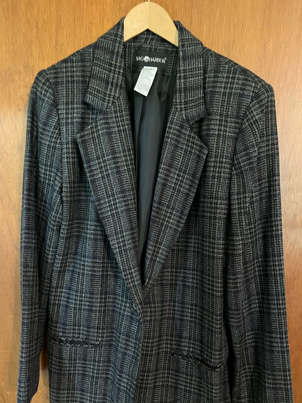 Sag Harbor Black and Charcoal Plaid Blazer Size 12 - Picture 3 of 7
